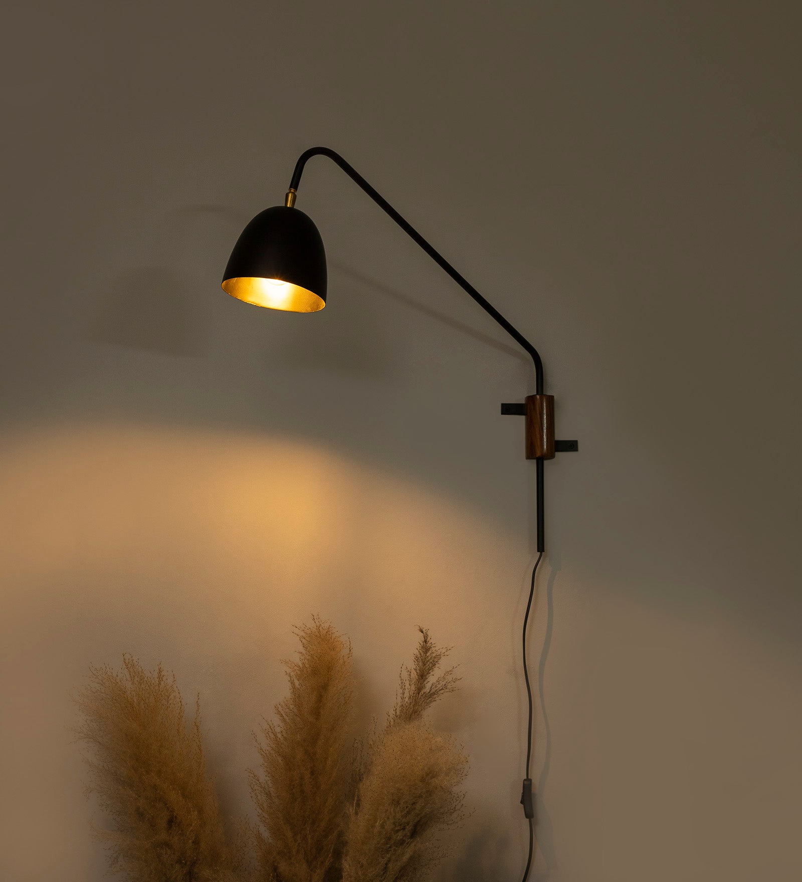 Lumim Decoration Komaco Wall Sconce