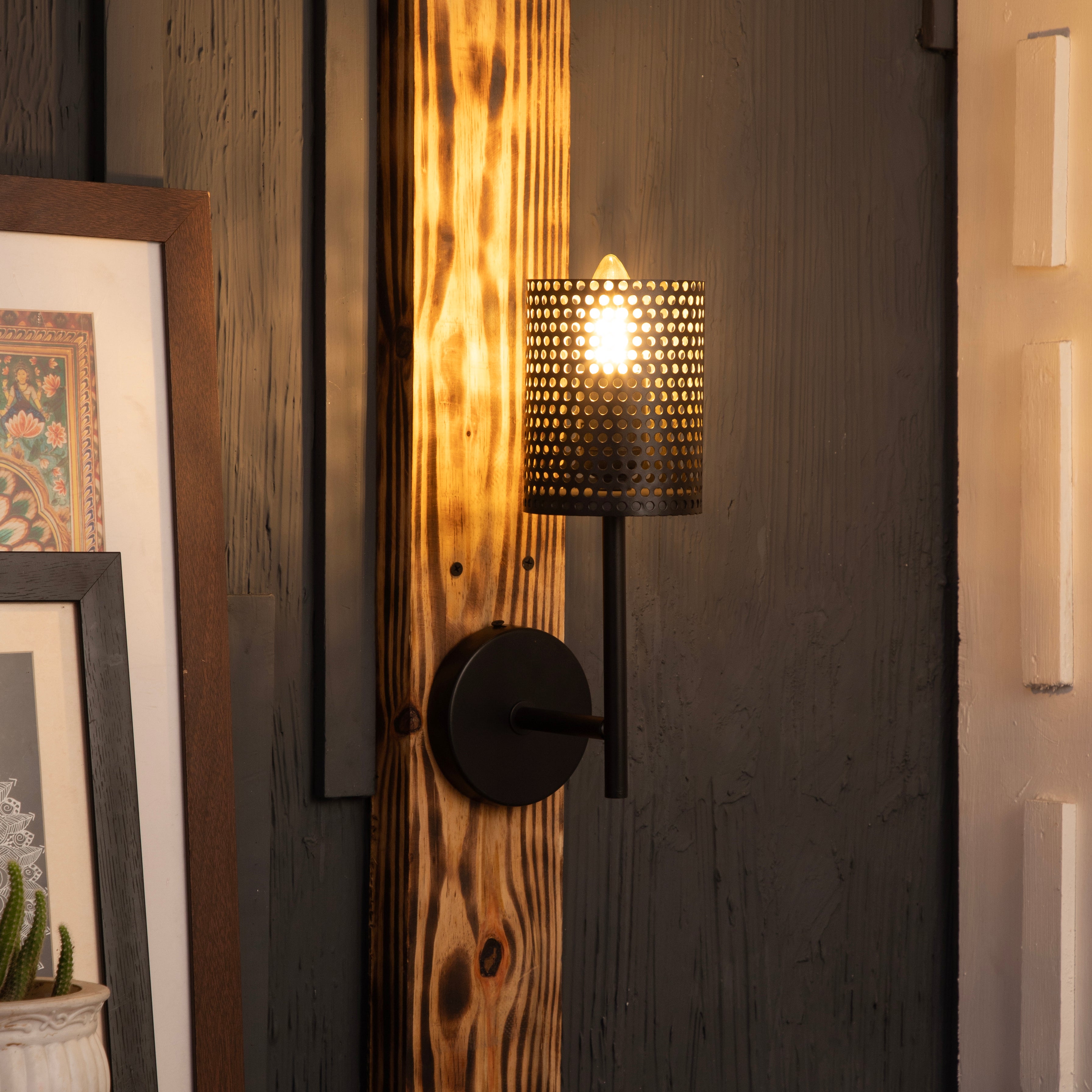 Whitton black wall sconce by Shoppeefry