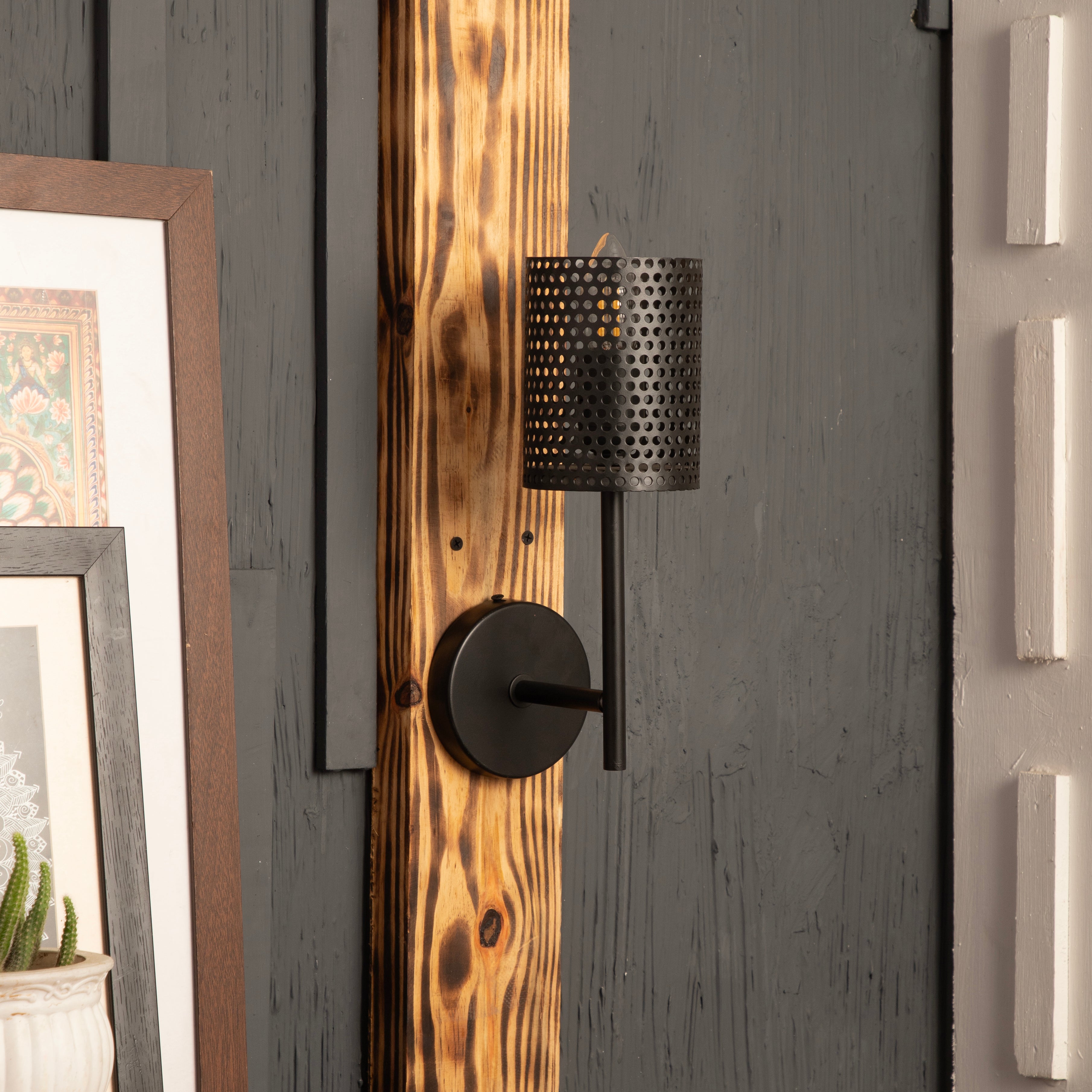 Whitton Wall Sconce By Shoppeefry