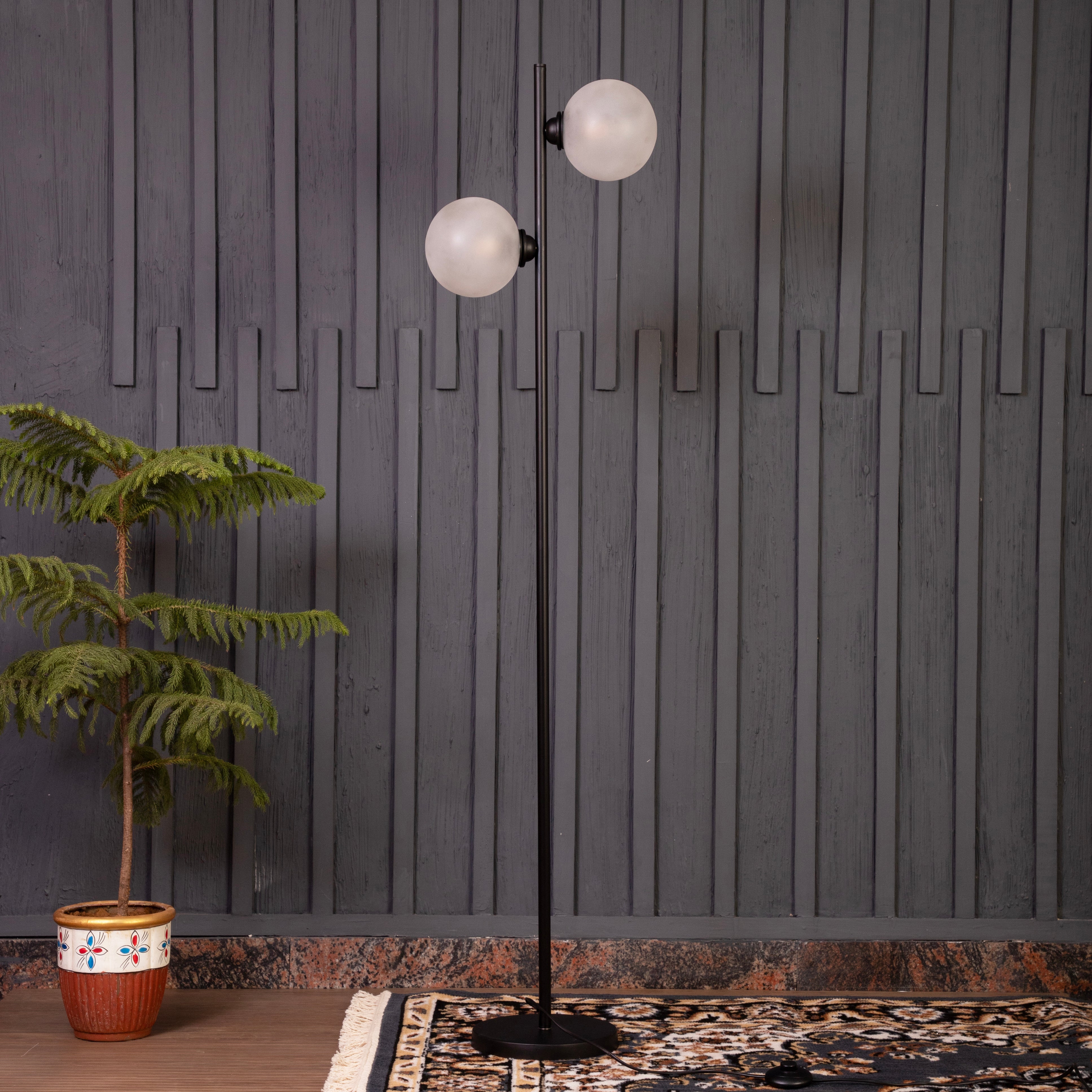 Simple Vineart Floor Lamp By Shoppeefry