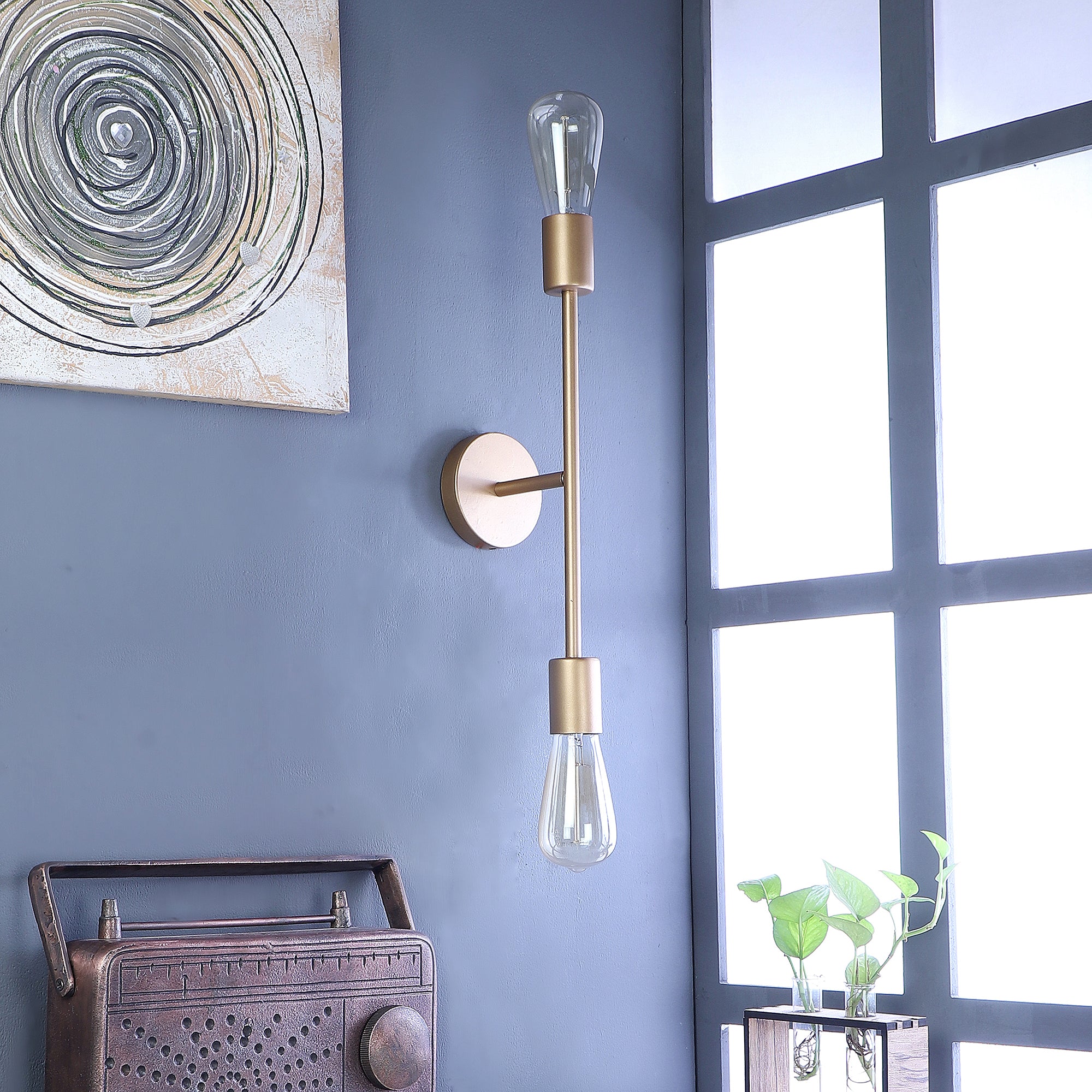 Filo Gold Metal Wall Light