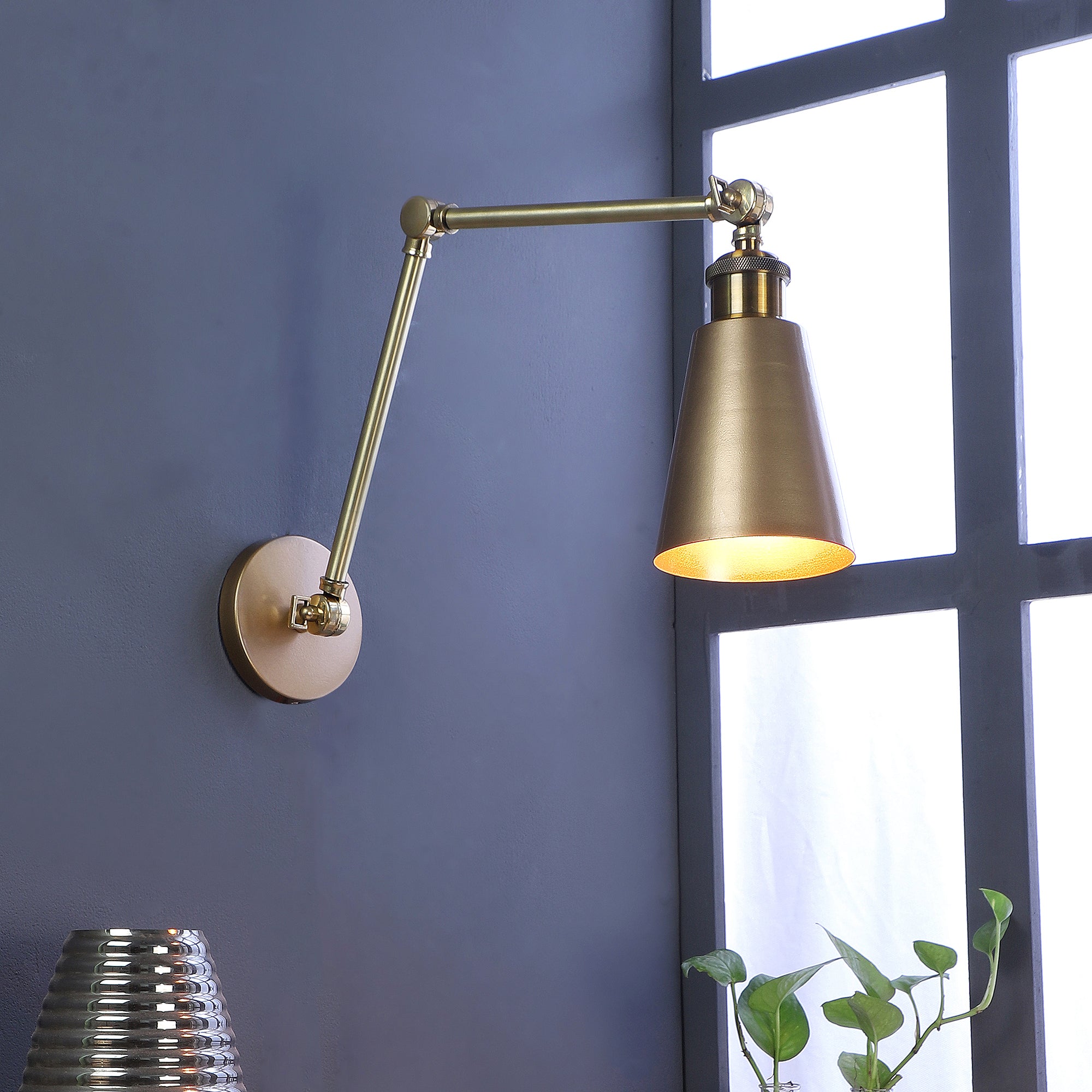 Morden Brass Metal Wall Light