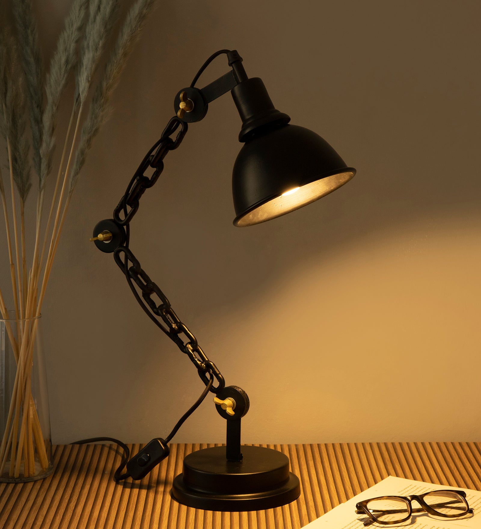 Handmade Chain Linkdesk Lamp