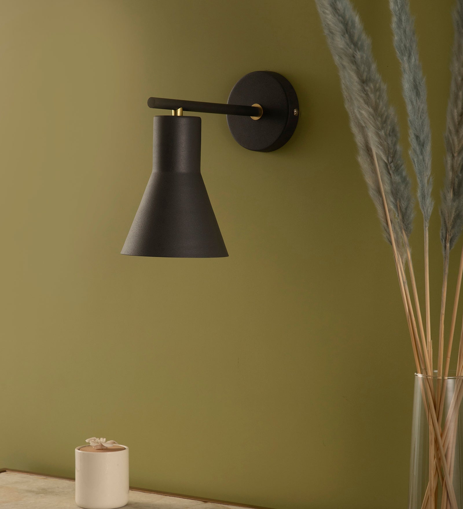 Float Aricolo Grey Wall Sconce