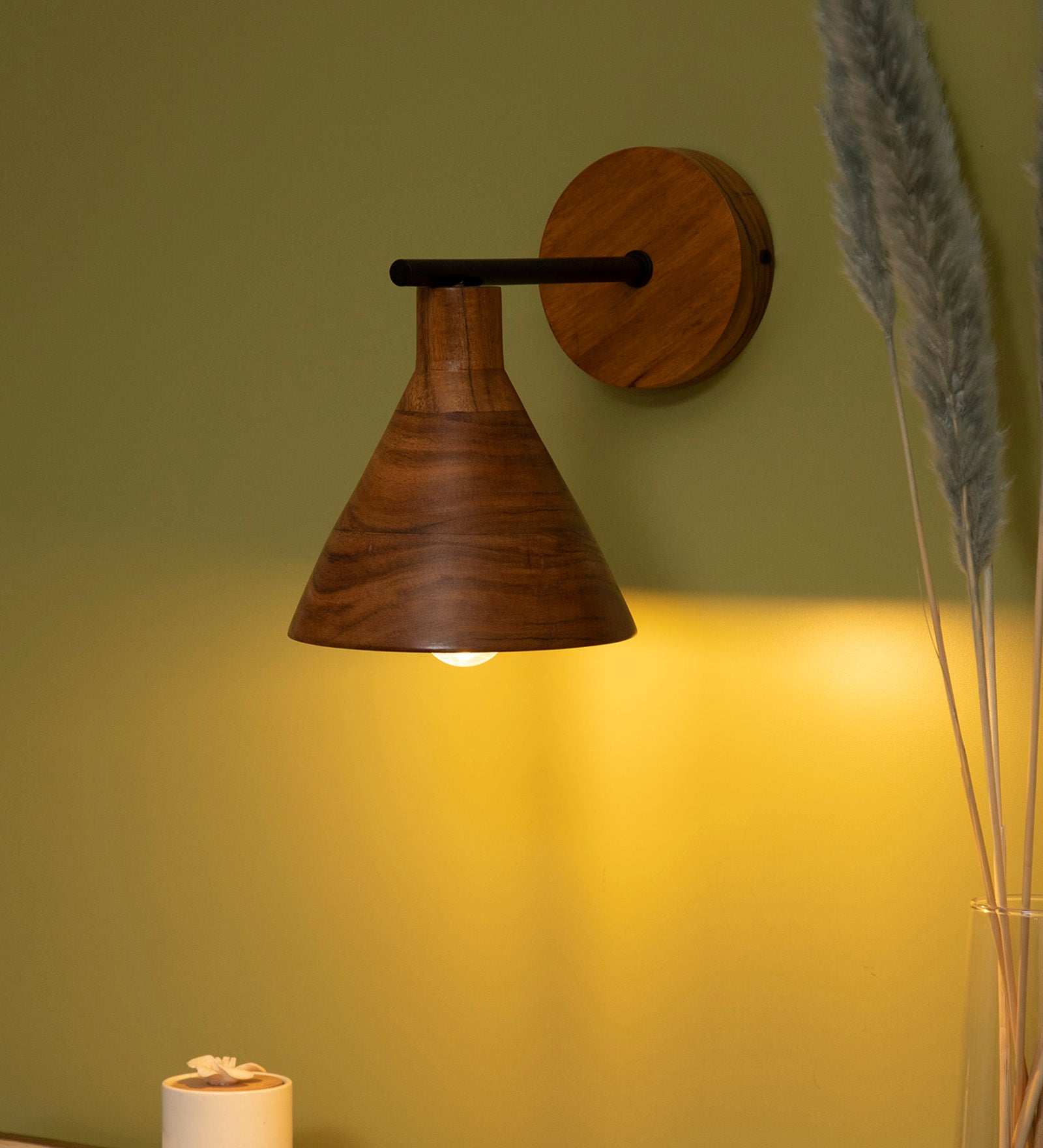 Tubino Wooden Wall Sconce